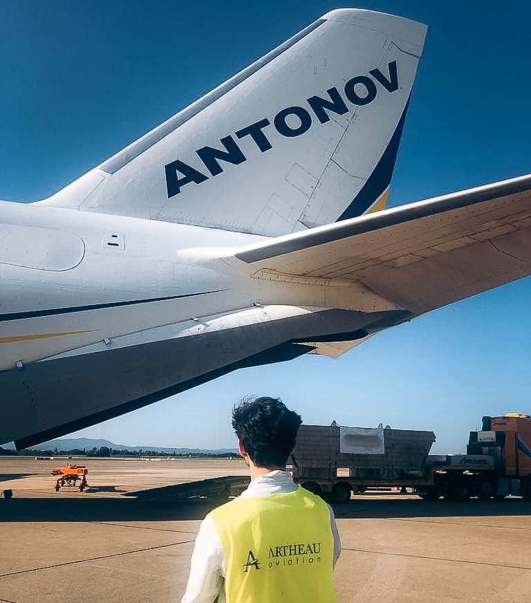 Antonov AN-124 at the airport with artheau aviation broker